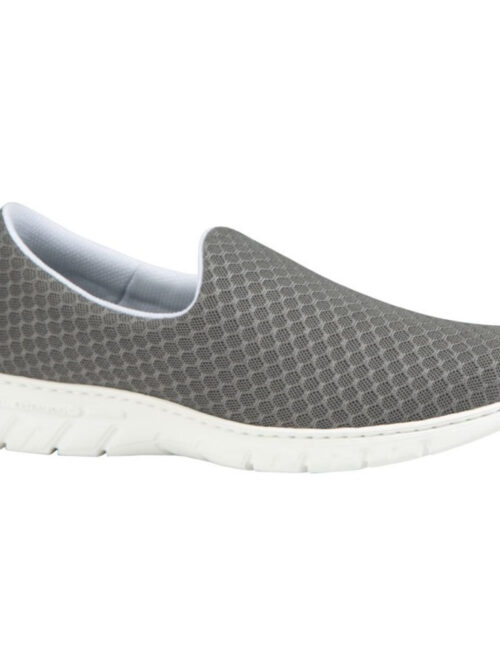 Zapato antideslizante sin cordones