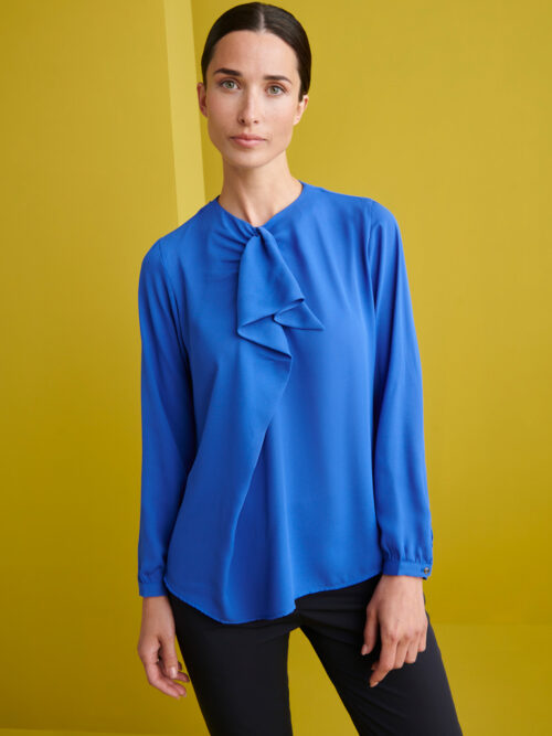 Blusa Frunce en Cuello Regular Fit
