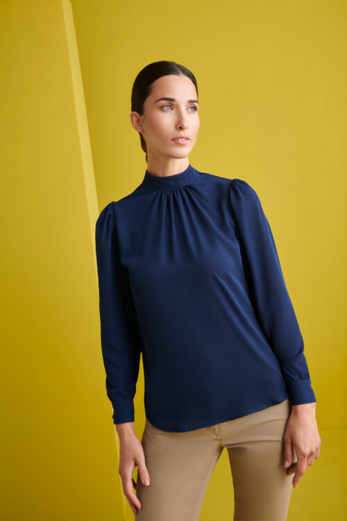 Blusa Cuello Alto Regular Fit