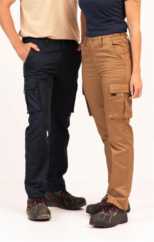 Pantalón de trabajo elástico e hidrofugado